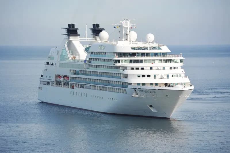 Arabian Gulf & Dubai Luxury Cruise