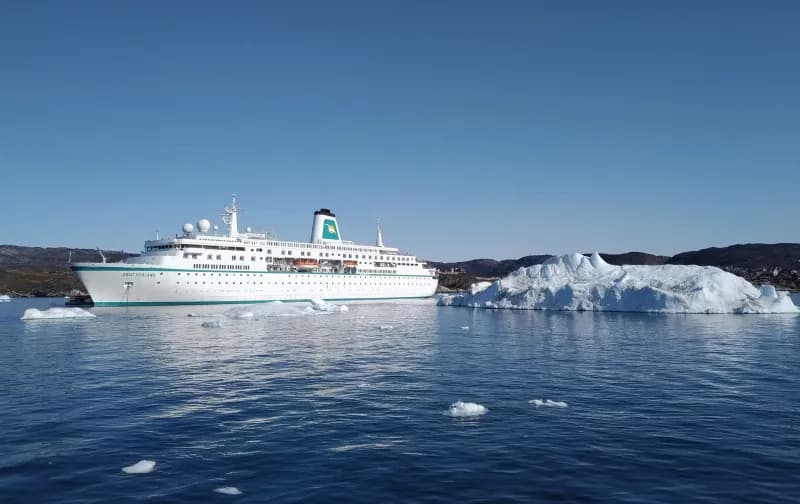 Greenland & Arctic Wilderness Voyage